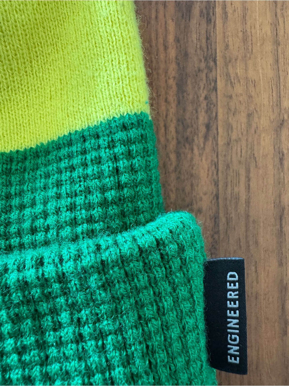Official ‘On Field’ Nike Oregon Ducks Football Cuffed Beanie NEW 2 available - Picture 2 of 5